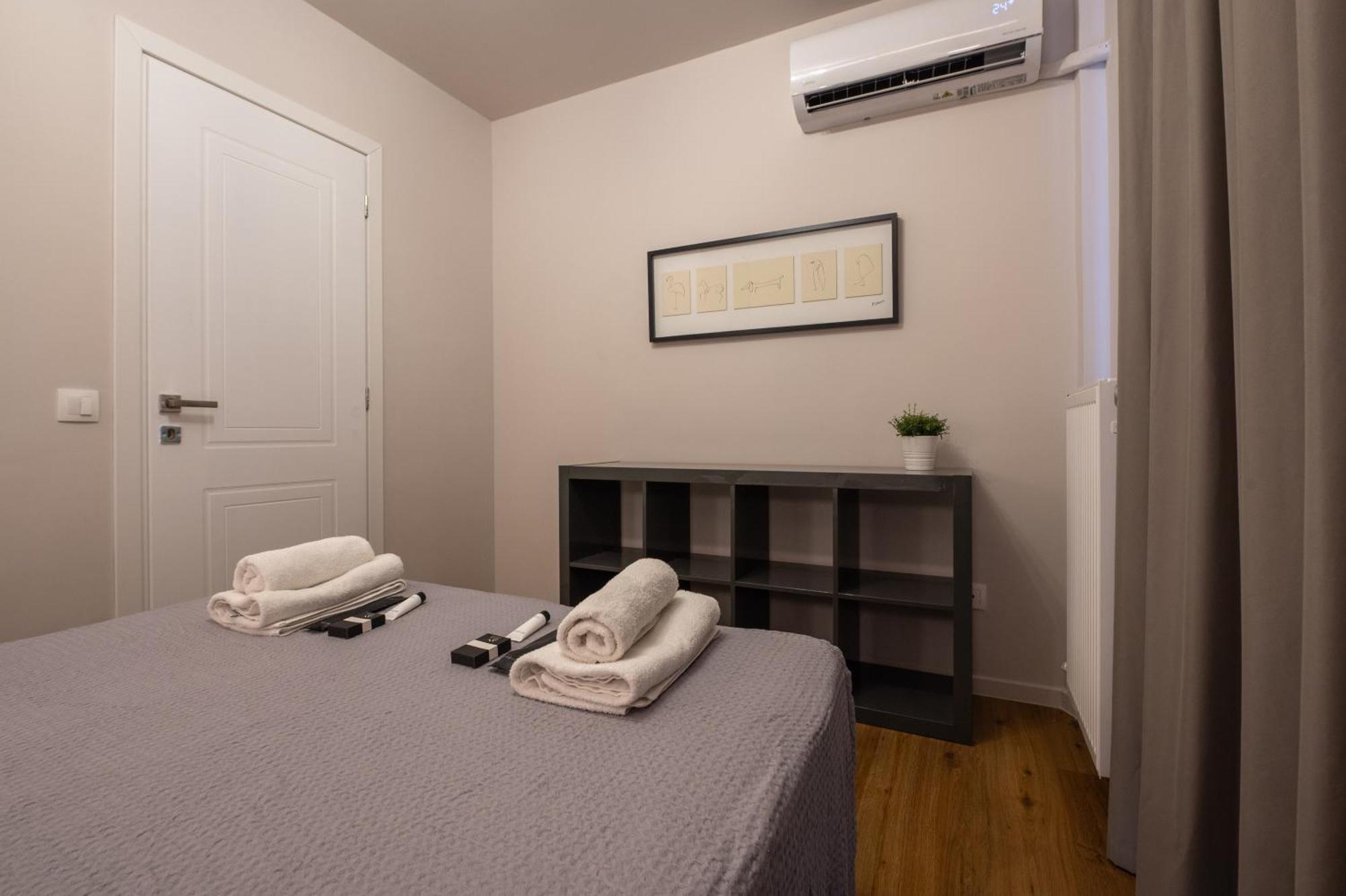 Live Life Plaka Apartment Athens Exterior photo