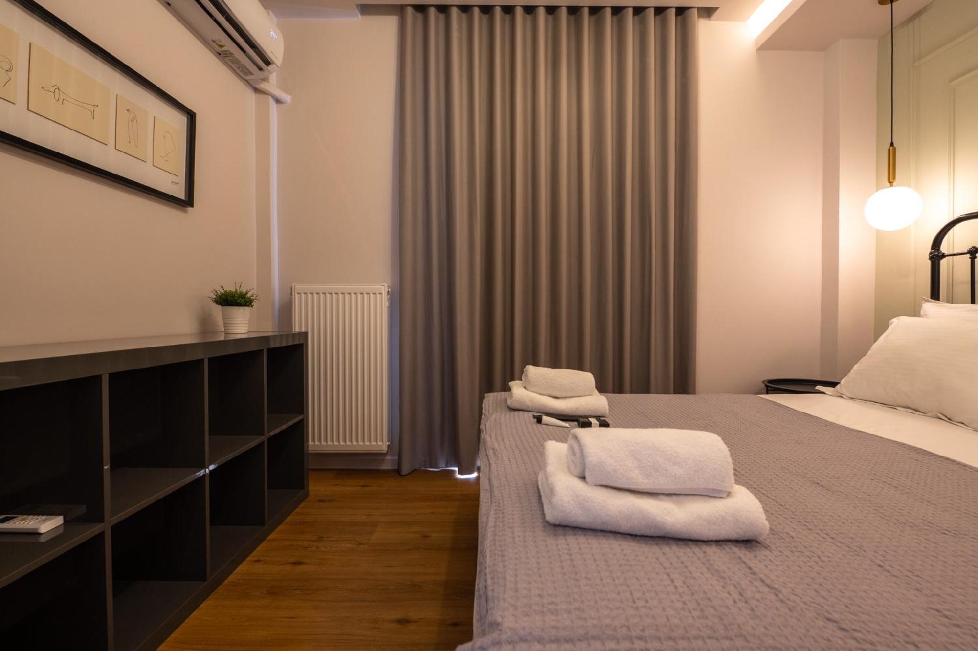 Live Life Plaka Apartment Athens Exterior photo
