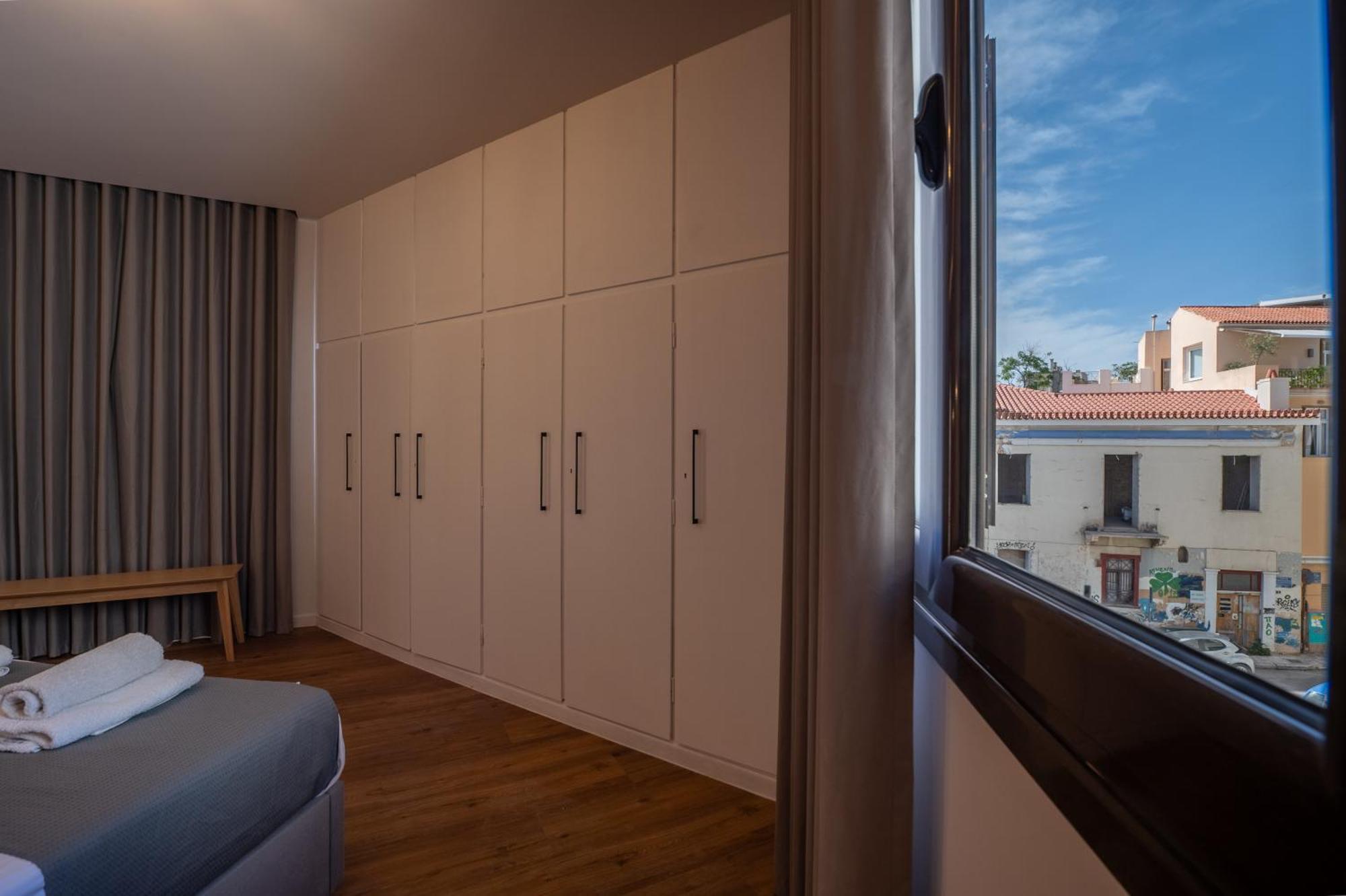 Live Life Plaka Apartment Athens Exterior photo